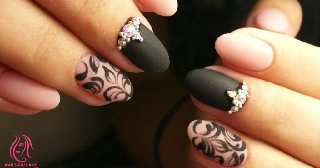 Lace on Matte Nails