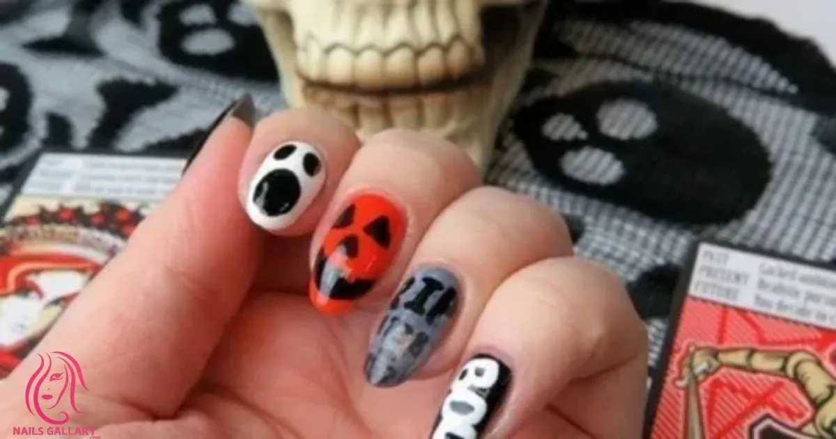 Dracula Halloween Nail